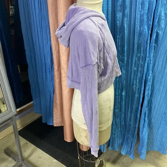 Cropped lilac T shirt waffle with hood - Picture 4 of 6